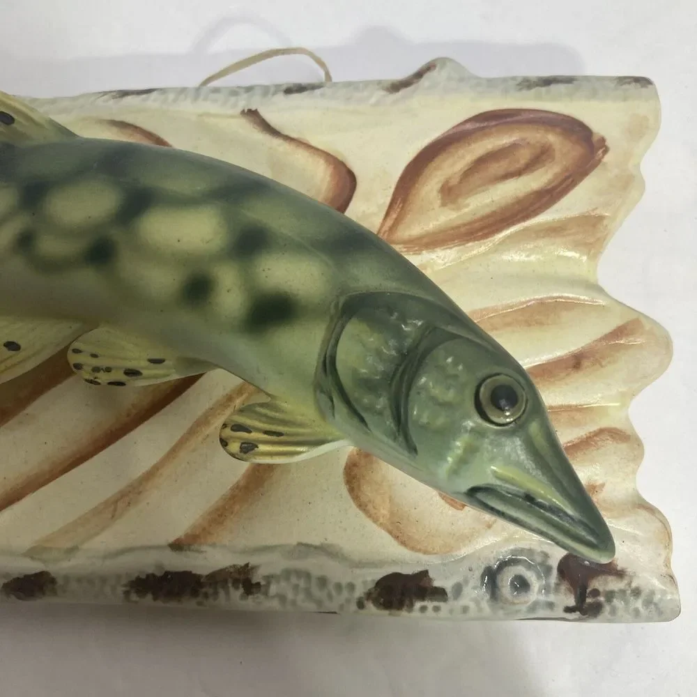 2 VTG ArtMark Japan Fish Wall Plaques 3D plaster Hand painted 6.5
